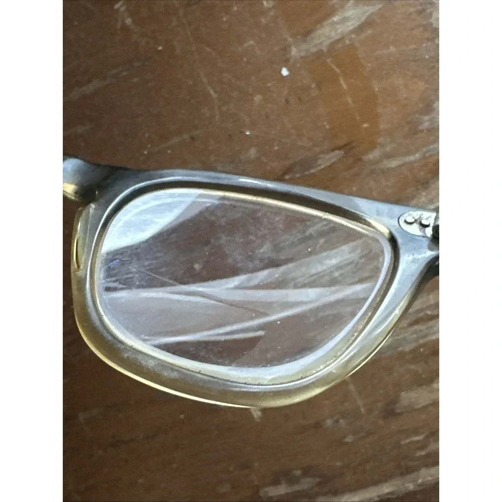 Usa vintage glasses